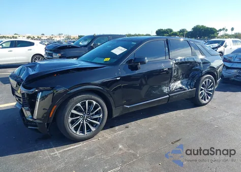 2025 Cadillac Lyriq Sport z USA, uszkodzony, nr VIN 1GYKPURL4SZ304269